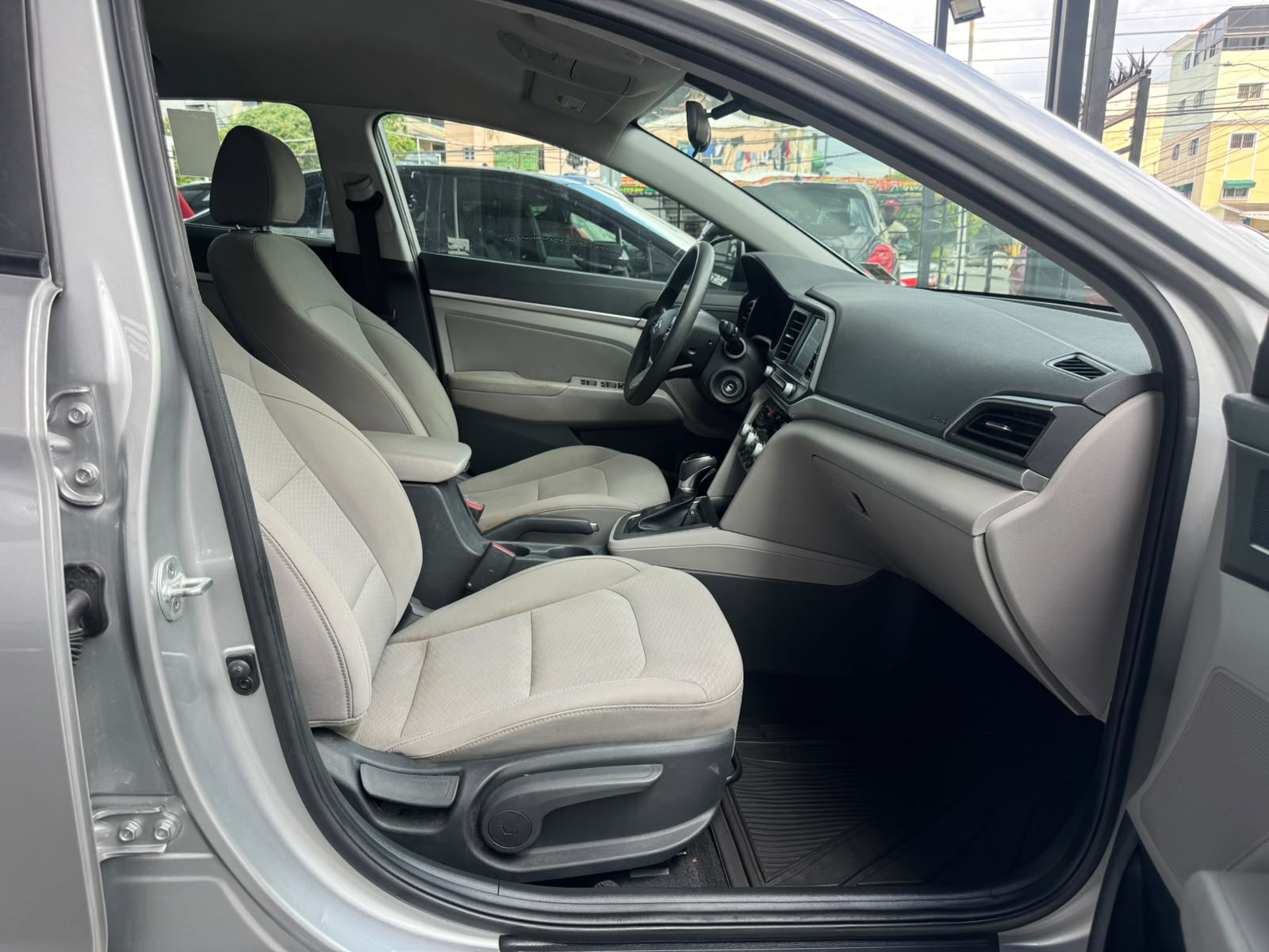 Hyundai Elantra SE 2020 — foto 6