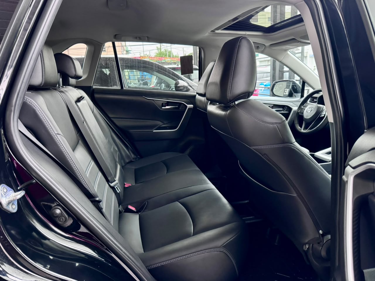 Toyota Rav4 XLE Premium 2024 — foto 2