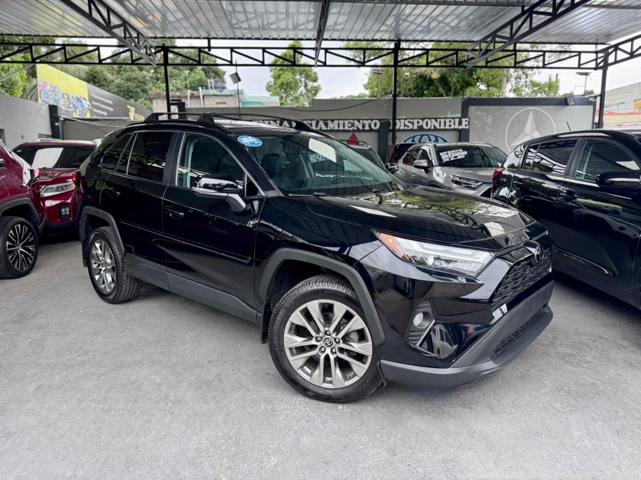 Toyota Rav4 XLE Premium 2024