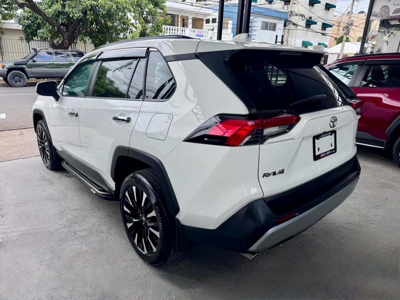 Toyota Rav4 LE Plus 2024 — foto 4