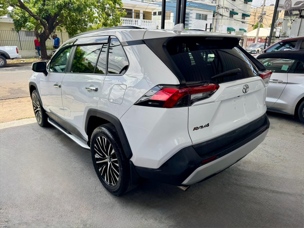 Toyota Rav4 LE Plus 2021 — foto 10