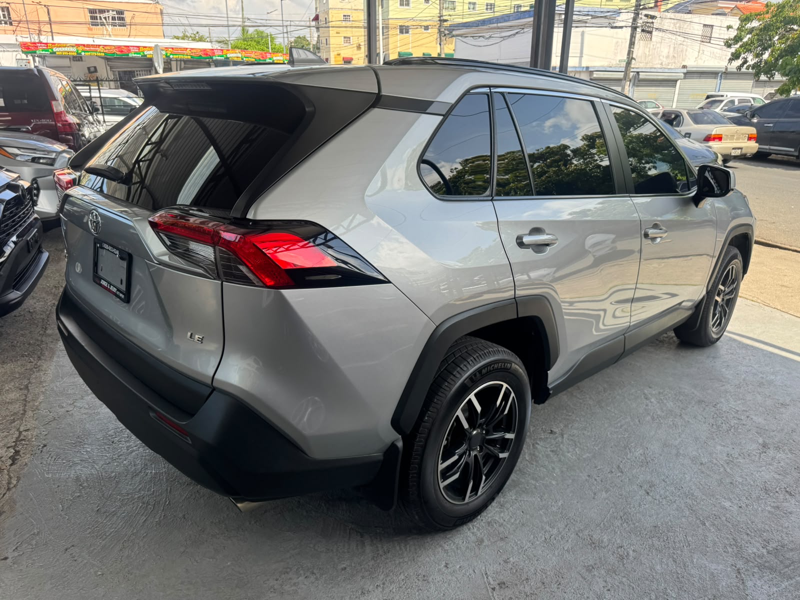 Toyota Rav4 LE Plus 2020 — foto 11